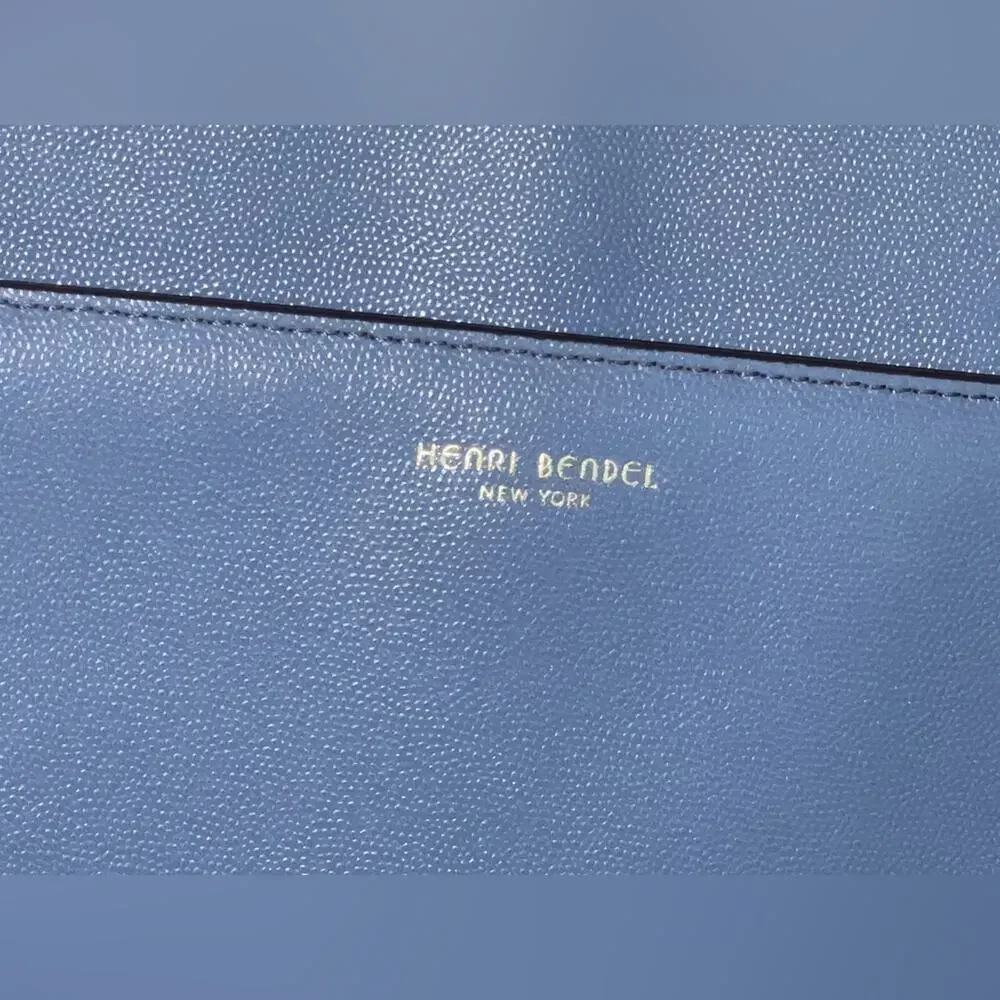 henri bendel 🩵classic old